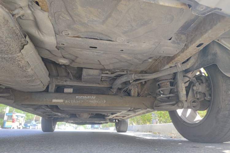 Used Baojun 560 2015 1.8L manual luxury version Chassis Rear