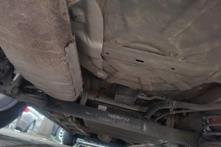 Used Baojun 560 2015 1.8L manual luxury version Chassis Rear
