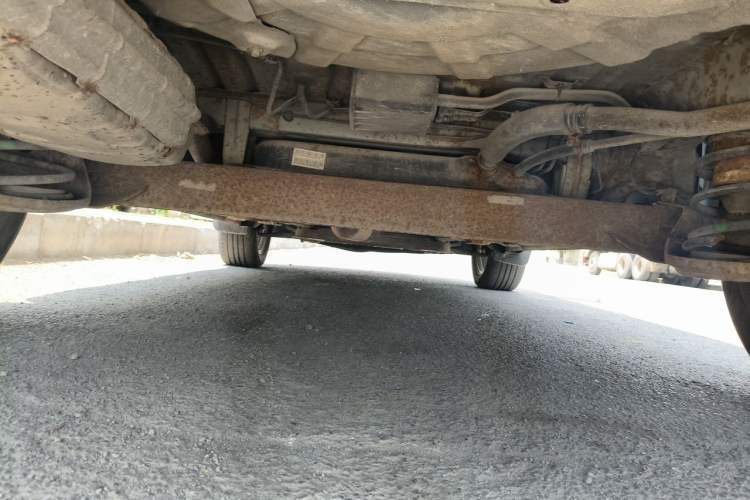 Used Baojun 560 2015 1.8L manual Comfort trim level Chassis Rear
