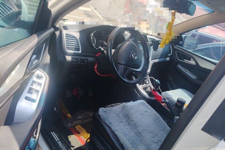 Used Baojun 560 2015 1.8L manual Comfort trim level Driver Seat