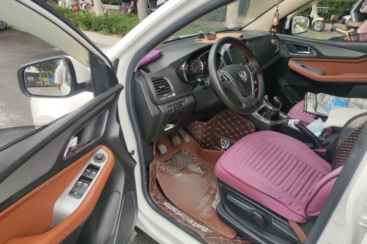 Used Baojun 560 2015 1.8L Manual Elite Edition Driver Seat