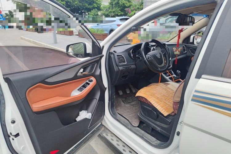 Used Baojun 560 2015 1.8L Manual Elite Edition Driver Seat