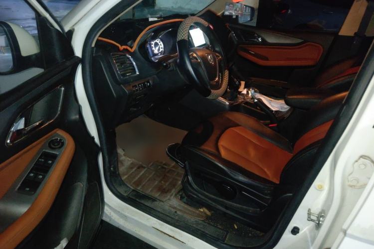 Used Baojun 560 2015 1.8L Manual Elite Edition Driver Seat