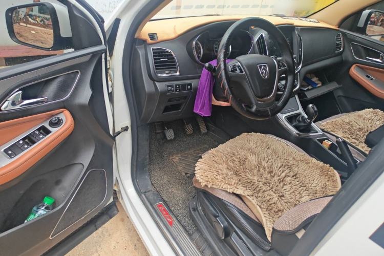Used Baojun 560 2015 1.8L Manual Elite Edition Driver Seat
