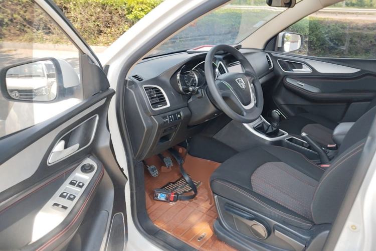 Used Baojun 560 2015 1.8L manual Comfort trim level Driver Seat