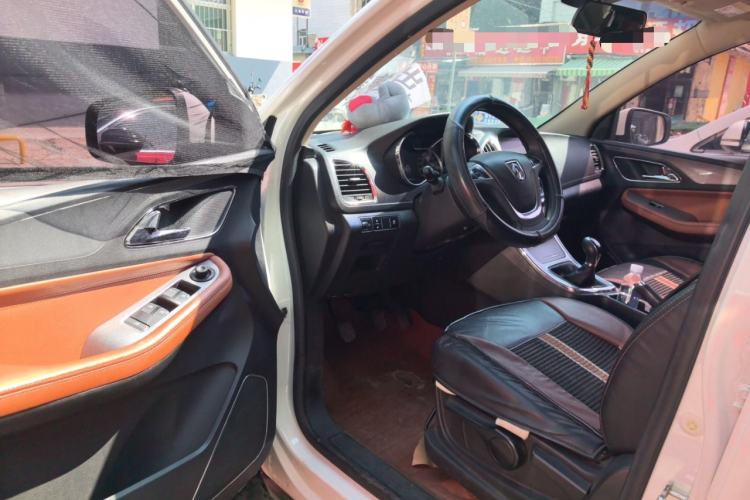 Used Baojun 560 2015 1.8L Manual Elite Edition Driver Seat