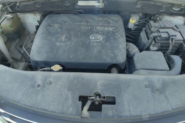 Used Baojun 560 2015 1.8L manual luxury version Engine Bay