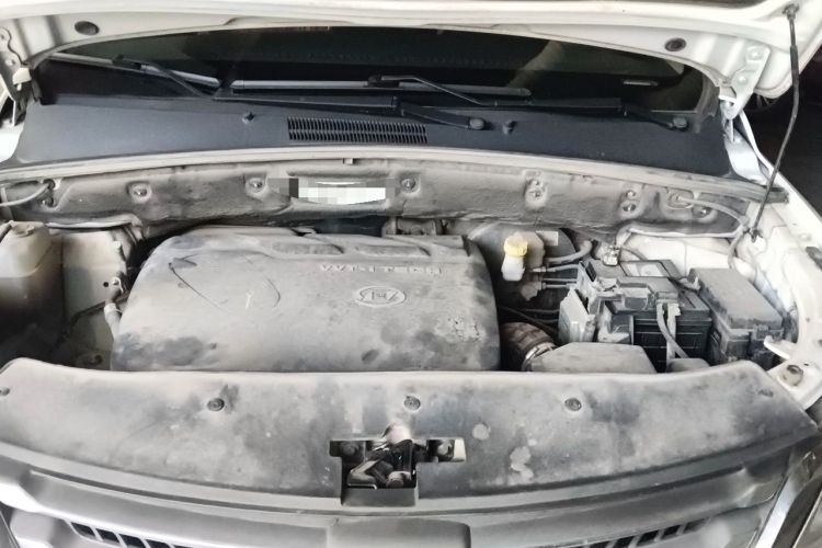 Used Baojun 560 2015 1.8L Manual Elite Edition Engine Bay