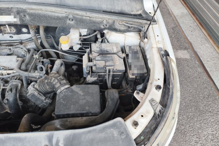 Used Baojun 560 2015 1.8L manual Comfort trim level Engine Bay Left