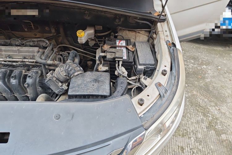 Used Baojun 560 2015 1.8L manual Comfort trim level Engine Bay Left