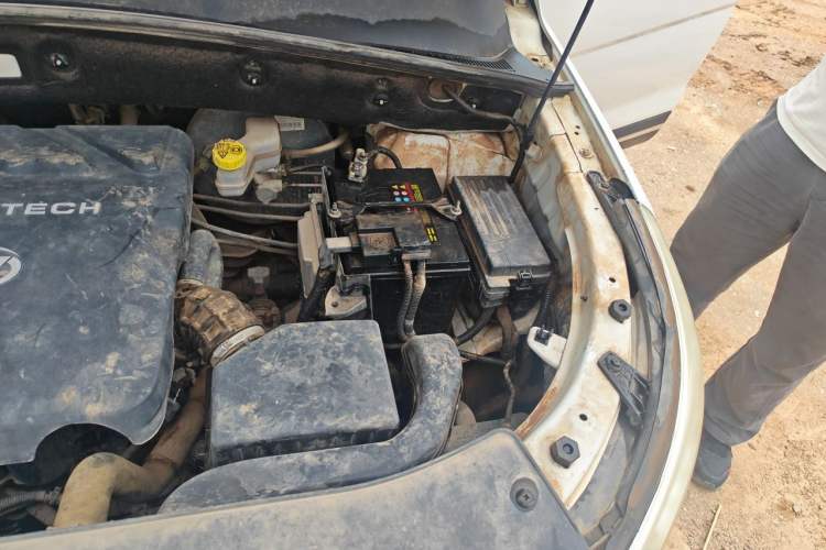 Used Baojun 560 2015 1.8L Manual Elite Edition Engine Bay Left