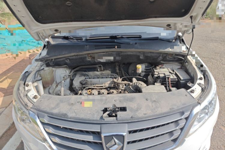 Used Baojun 560 2015 1.8L manual Comfort trim level Engine Bay