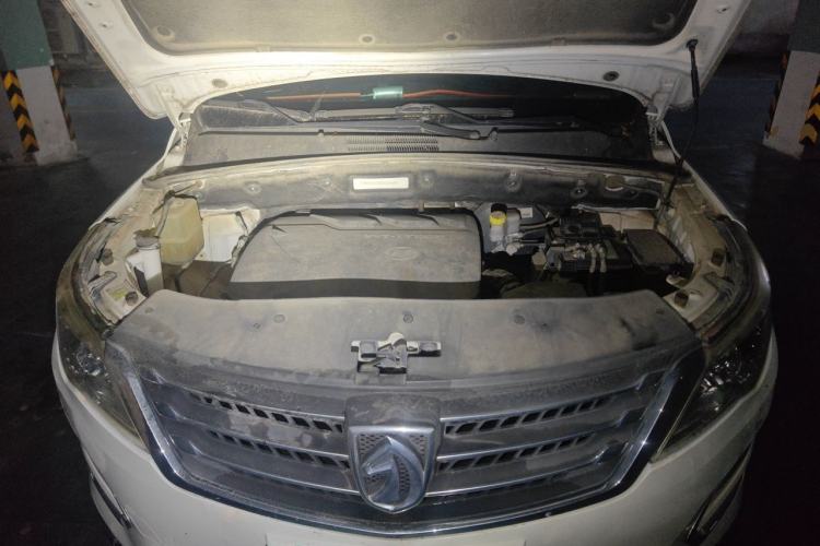 Used Baojun 560 2015 1.8L Manual Elite Edition Engine Bay