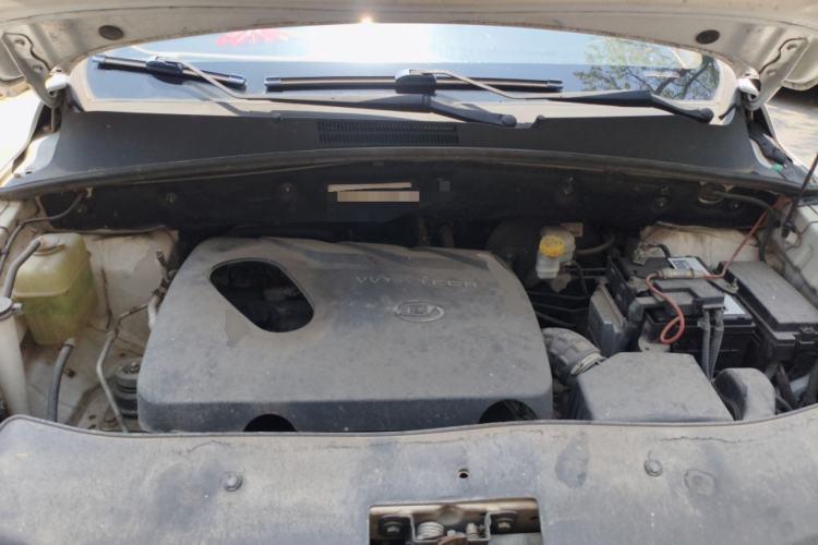 Used Baojun 560 2015 1.8L manual luxury version Engine Bay