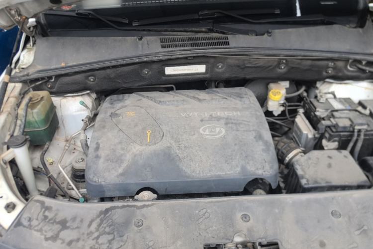 Used Baojun 560 2015 1.8L Manual Elite Edition Engine Bay