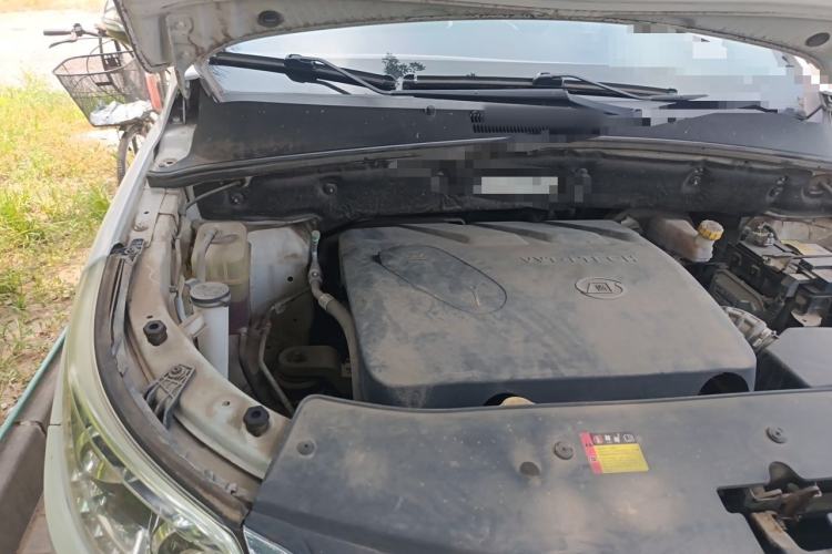 Used Baojun 560 2015 1.8L manual luxury version Engine Bay Right