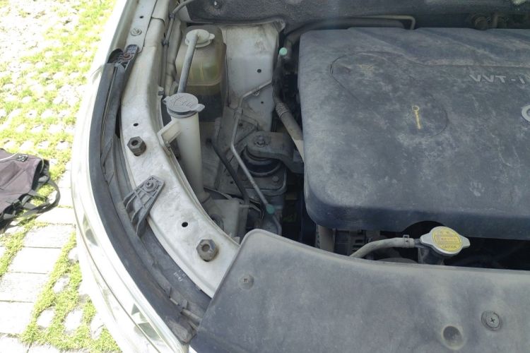 Used Baojun 560 2015 1.8L manual luxury version Engine Bay Right