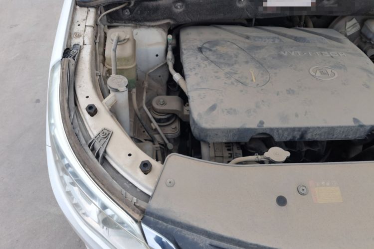 Used Baojun 560 2015 1.8L manual luxury version Engine Bay Right