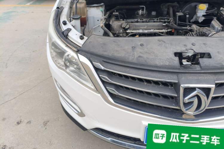 Used Baojun 560 2015 1.8L Manual Elite Edition Engine Bay Right