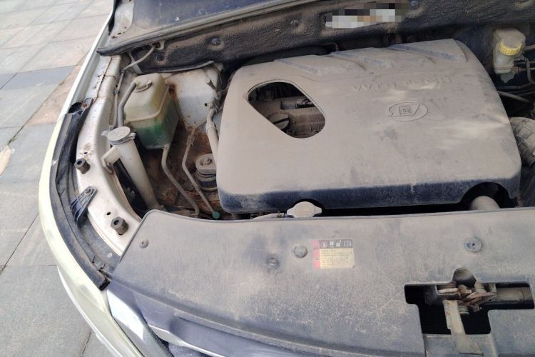 Used Baojun 560 2015 1.8L manual luxury version Engine Bay Right
