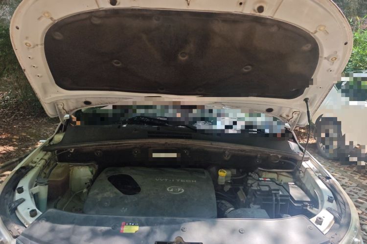 Used Baojun 560 2015 1.8L Manual Elite Edition Engine Bay