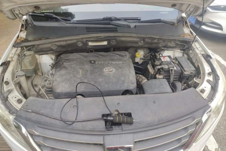 Used Baojun 560 2015 1.8L Manual Elite Edition Engine Bay