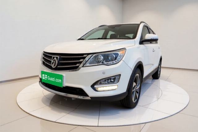 Used Baojun 560 2015 1.8L manual luxury version
