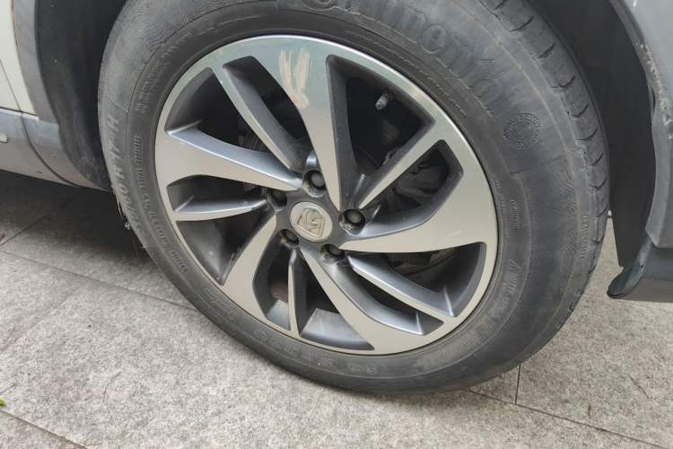 Used Baojun 560 2015 1.8L manual luxury version Exterior 1