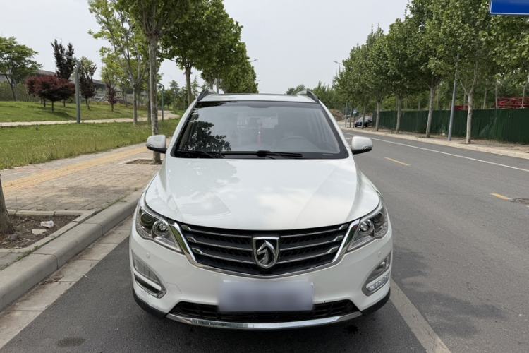 Used Baojun 560 2015 1.8L manual luxury version Exterior 1