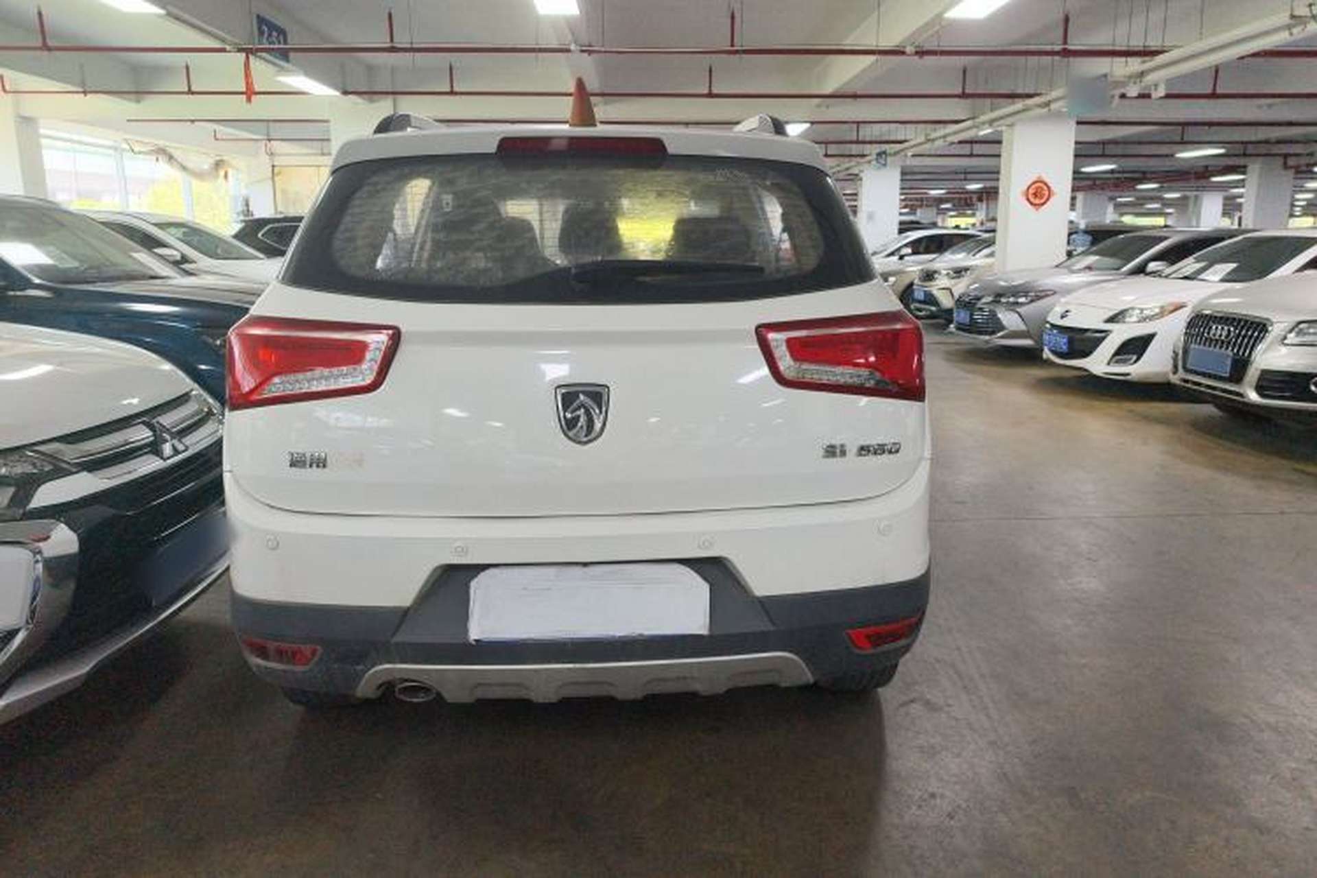 Used Baojun 560 2015 1.8L manual luxury version Exterior 4