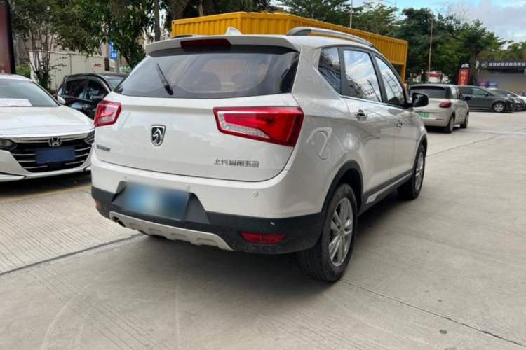 Used Baojun 560 2015 1.8L Manual Elite Edition Exterior 6