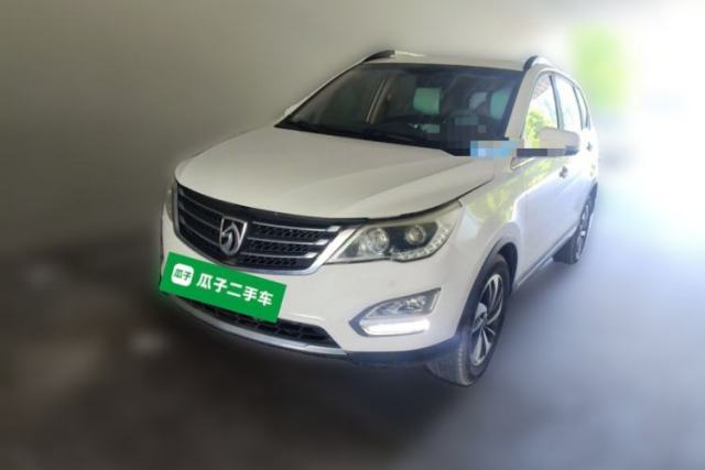 Used Baojun 560 2015 1.8L manual luxury version