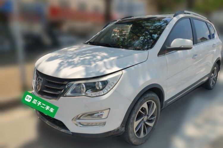 Gebrauchter Baojun 560 2015 1.8L manual luxury version Guazi used car, China used car export, Used car for sale, Used cars, Cheapest cars for sale