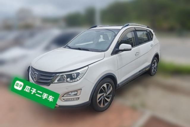 Used Baojun 560 2015 1.8L manual luxury version