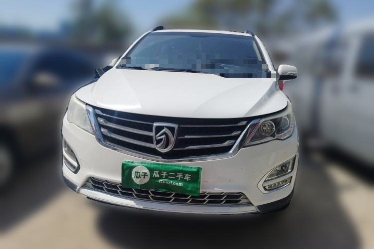 Used Baojun 560 2015 1.8L manual Comfort trim level Front