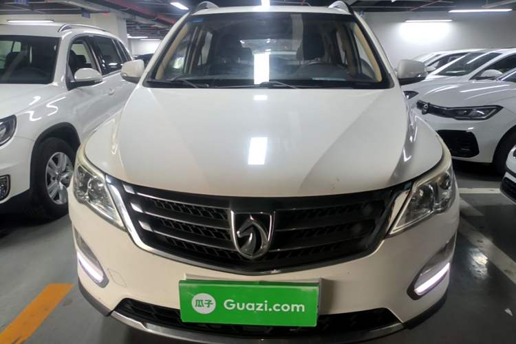 Used Baojun 560 2015 1.8L Manual Elite Edition Front
