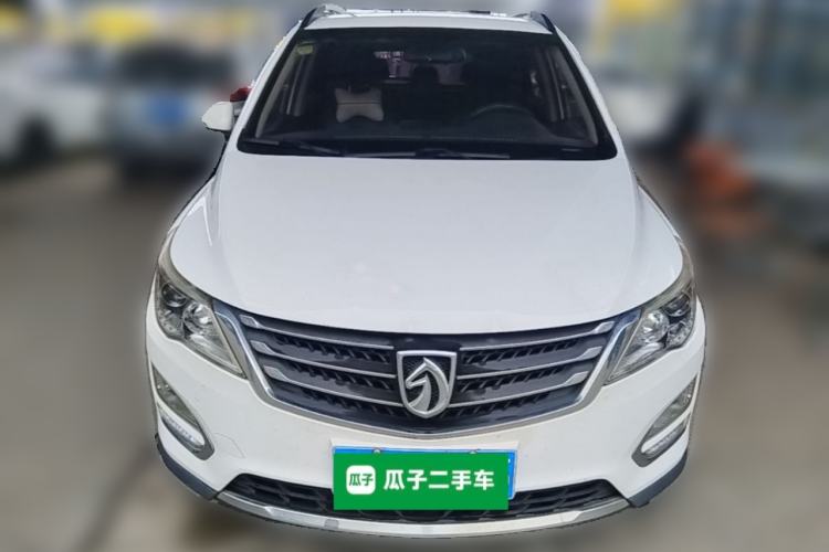 Used Baojun 560 2015 1.8L Manual Elite Edition Front