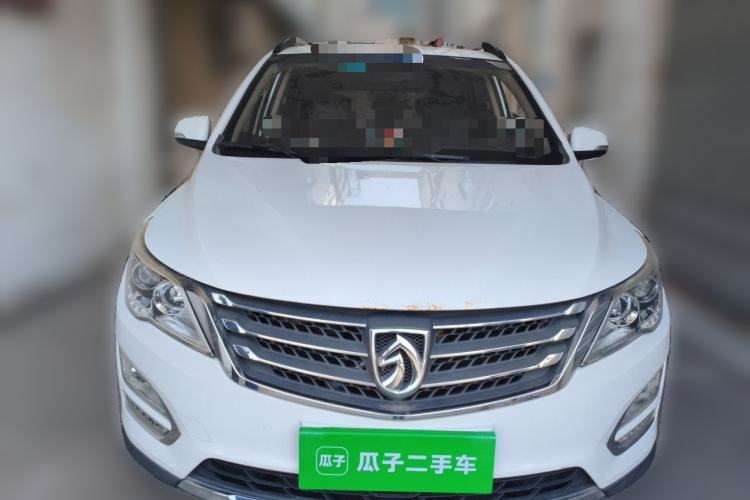 Used Baojun 560 2015 1.8L manual Comfort trim level Front