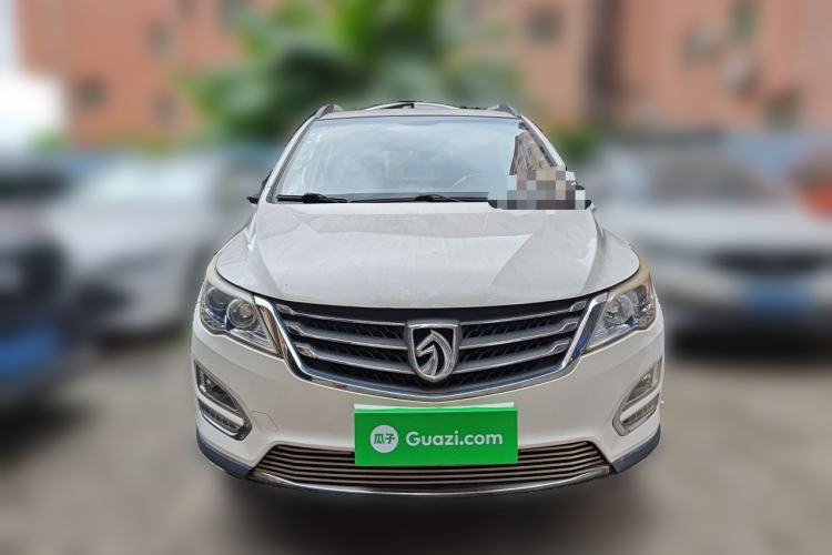Used Baojun 560 2015 1.8L manual Comfort trim level Front