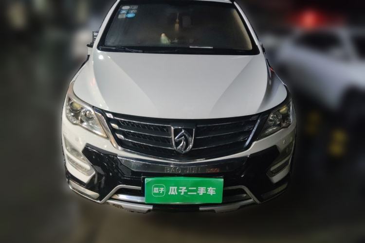 Used Baojun 560 2015 1.8L manual luxury version Front