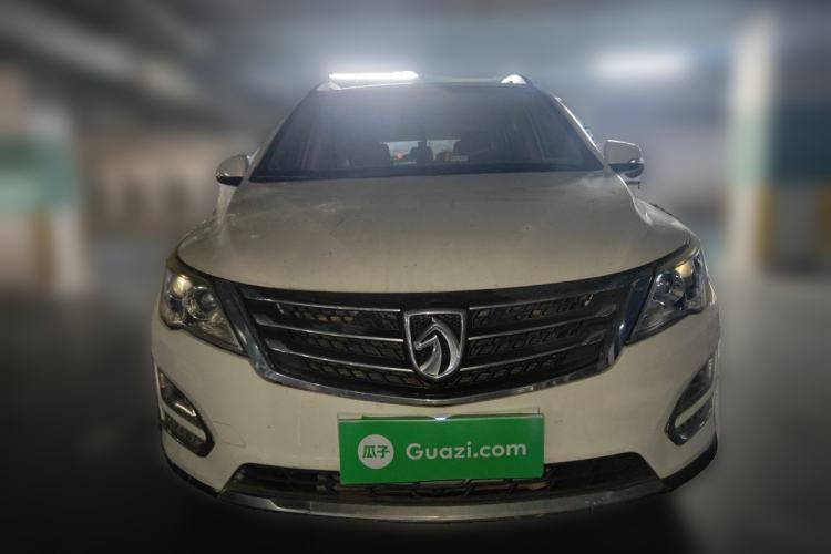 Used Baojun 560 2015 1.8L Manual Elite Edition Front
