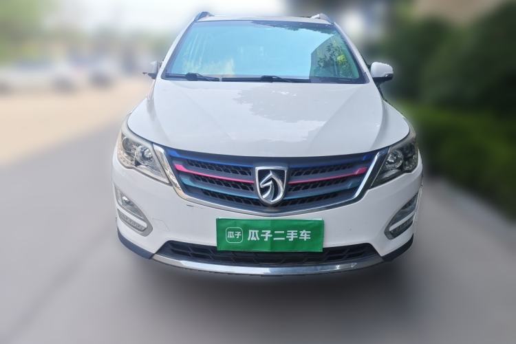 Used Baojun 560 2015 1.8L manual Comfort trim level Front