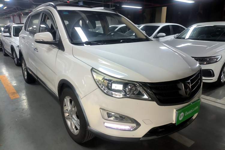 Used Baojun 560 2015 1.8L Manual Elite Edition Front Right 45 Deg