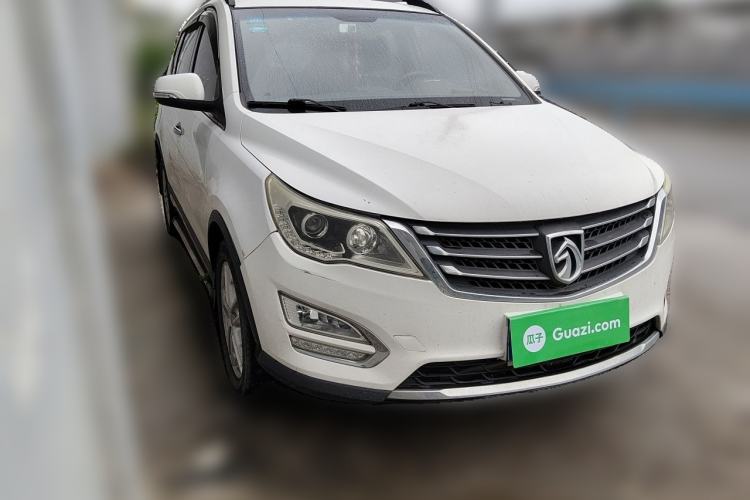 Used Baojun 560 2015 1.8L Manual Elite Edition Front Right 45 Deg