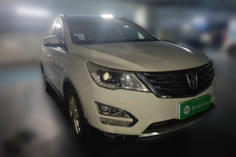 Used Baojun 560 2015 1.8L Manual Elite Edition Front Right 45 Deg
