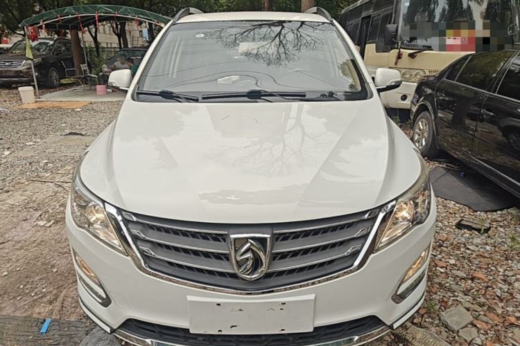 Used Baojun 560 2015 1.8L Manual Elite Edition Front