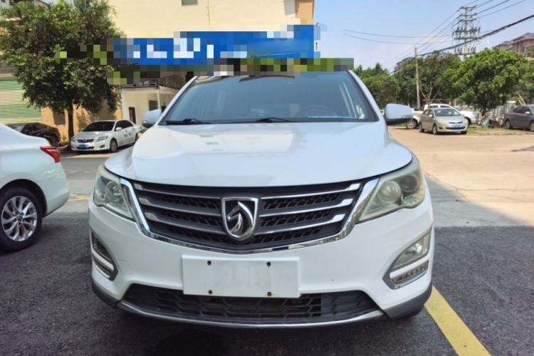 Used Baojun 560 2015 1.8L manual Comfort trim level Front