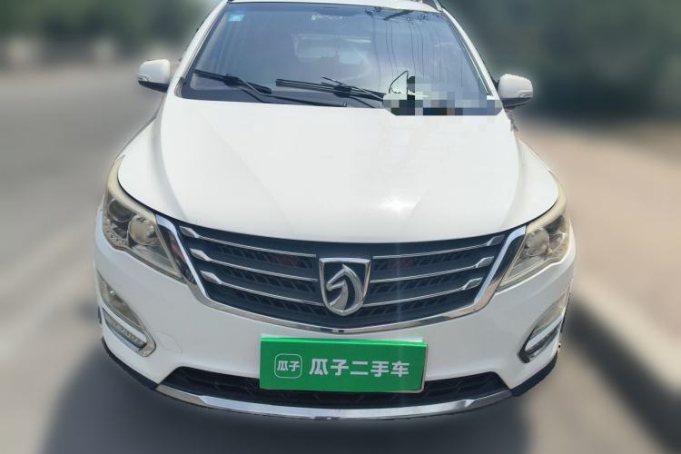 Used Baojun 560 2015 1.8L manual Comfort trim level Front