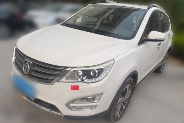 Used Baojun 560 2015 1.8L manual luxury version