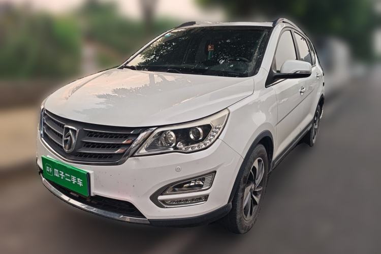 Used Baojun 560 2015 1.8L manual luxury version Guazi used car, China used car export, Used car for sale, Used Baojun cars, Cheapest cars for sale